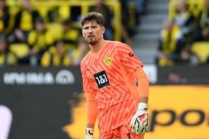 德甲首轮3-3圣保利后，多特近4轮联赛均零封对手+科贝尔0失球