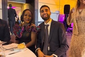  门票价格313镑！记者揭秘亚马尔母亲晚宴：大多数人是组织者熟人