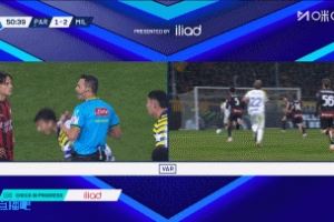  里奇禁区内疑似有手球情况，裁判在VAR介入查看后没给点球