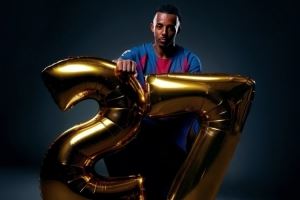  巴萨官方祝孔德27岁生日快乐，加盟以来出战156场斩获5冠