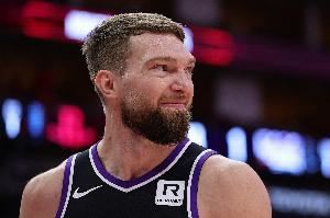  湖、船、勇三选一！王媒：有一只加州球队对交易得到小萨感兴趣！