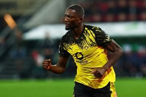  图片报：吉拉西经纪人正将其推荐给沙特，球员若前往薪资将能翻倍