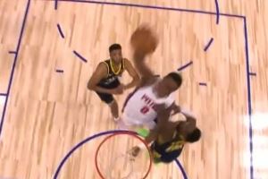  致敬小乔丹！杜伦空接超级战斧隔扣马瑟林 全场被点燃