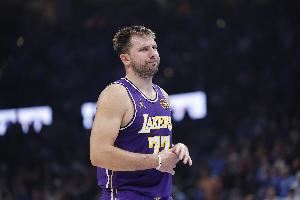  雷迪克：东契奇场均借助约31次无球掩护 防他必须像对付无球库里